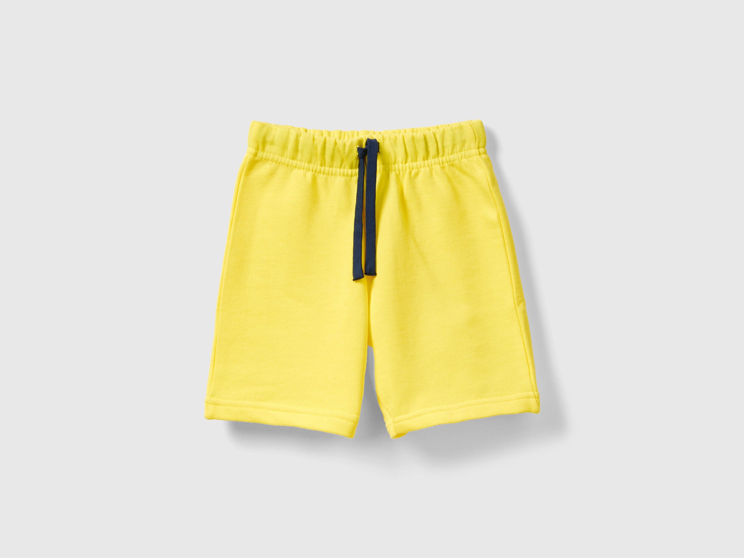 Bermudas In 100% Organic Cotton Sweat_3J70G900P_23D_01