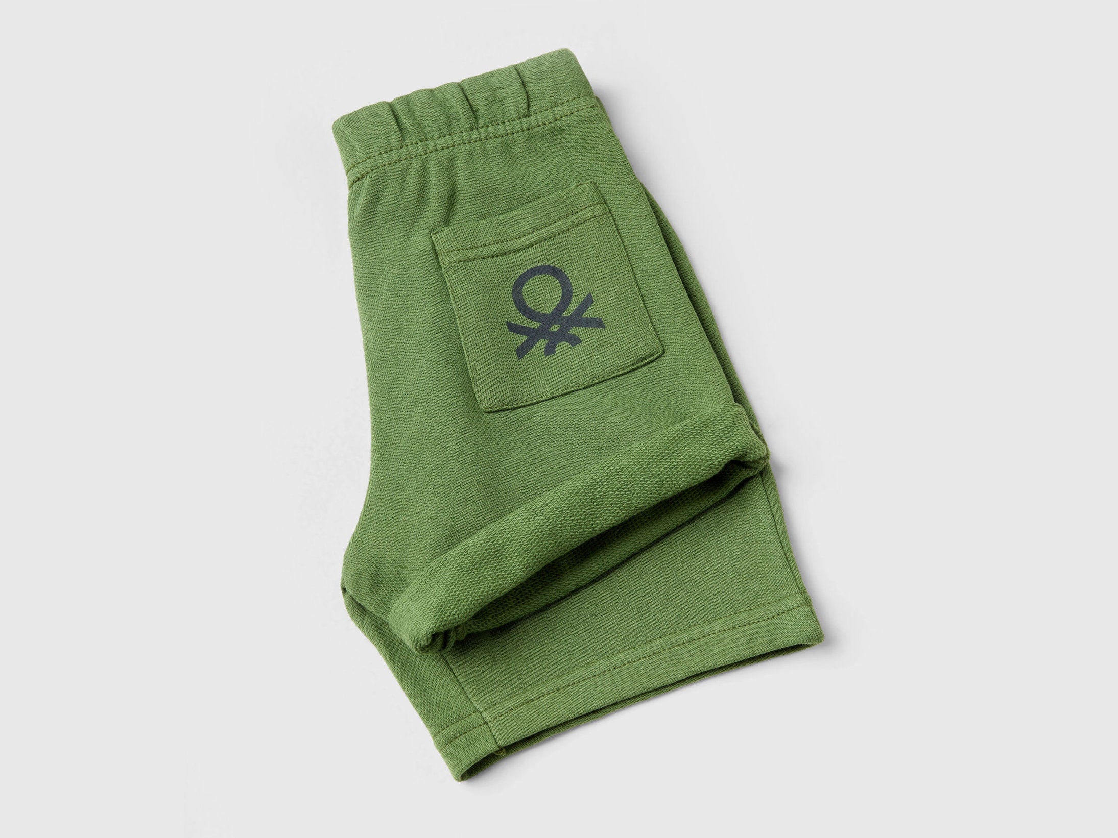 Bermudas In 100% Organic Cotton Sweat_3J70G900P_2G3_02