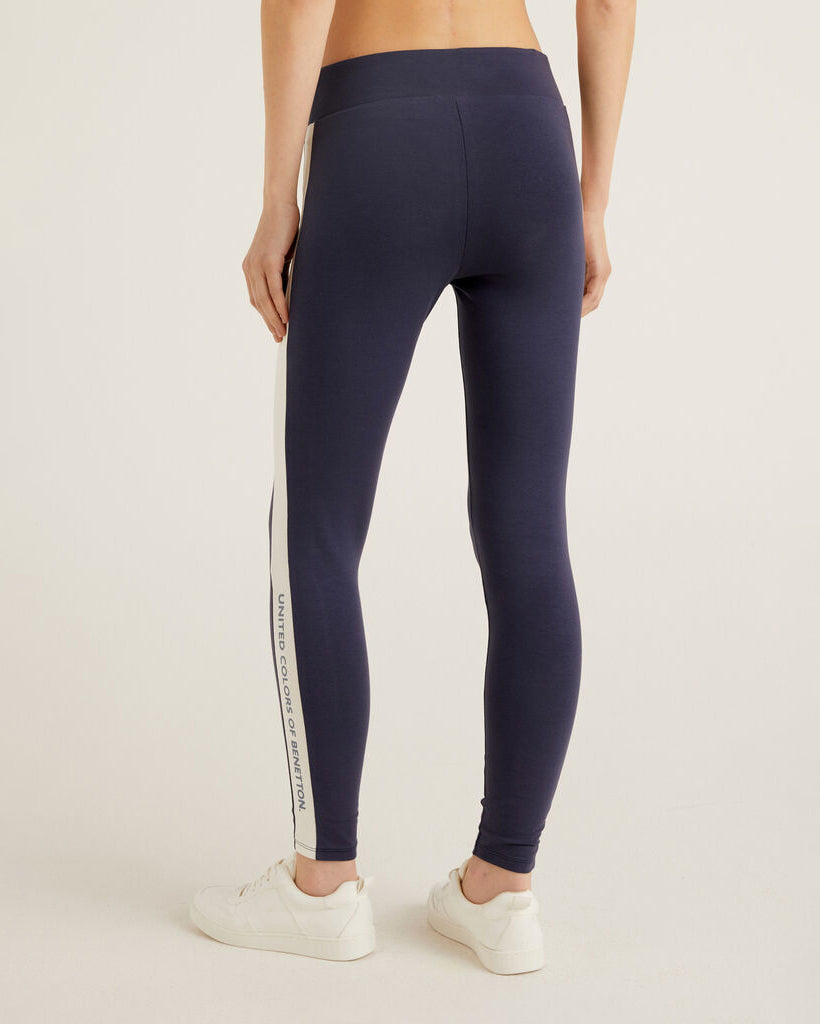 SPORTY LEGGINGS WITH SIDE BANDS Benetton