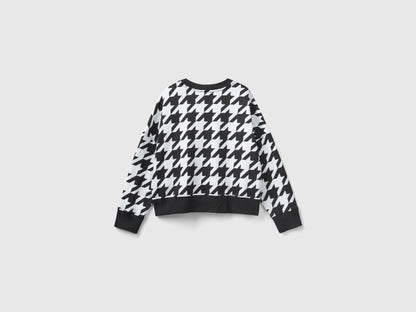 Houndstooth Pullover Sweatshirt_3VHSD104O_67E_05