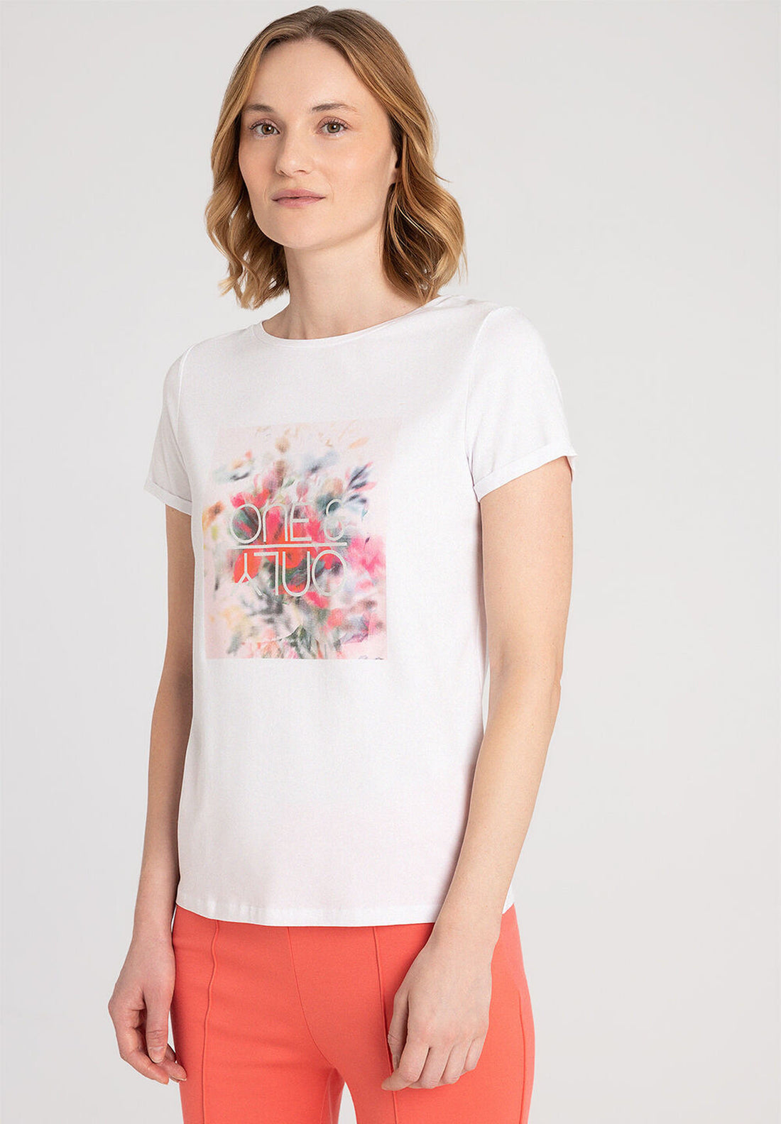 White T-Shirt With Front Print_41010002_0010_01