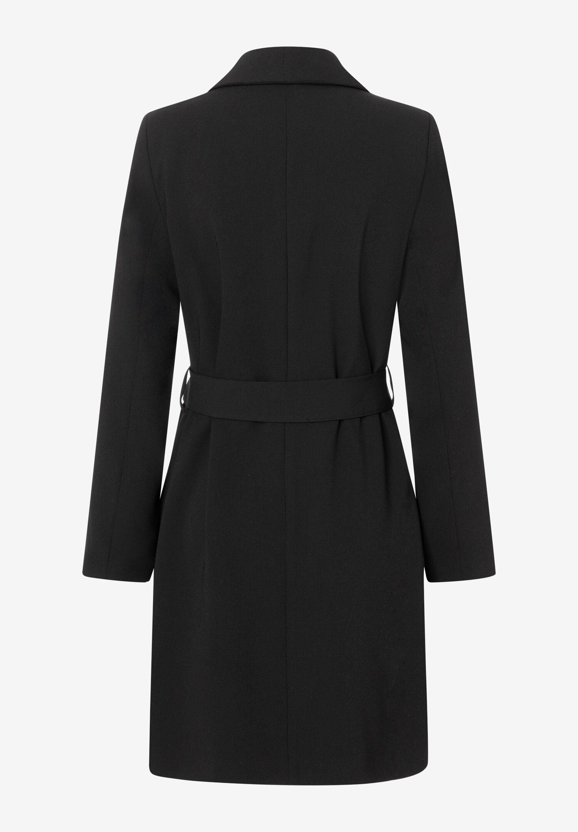 Black Coat With Spade Collar_41017000_0790_06