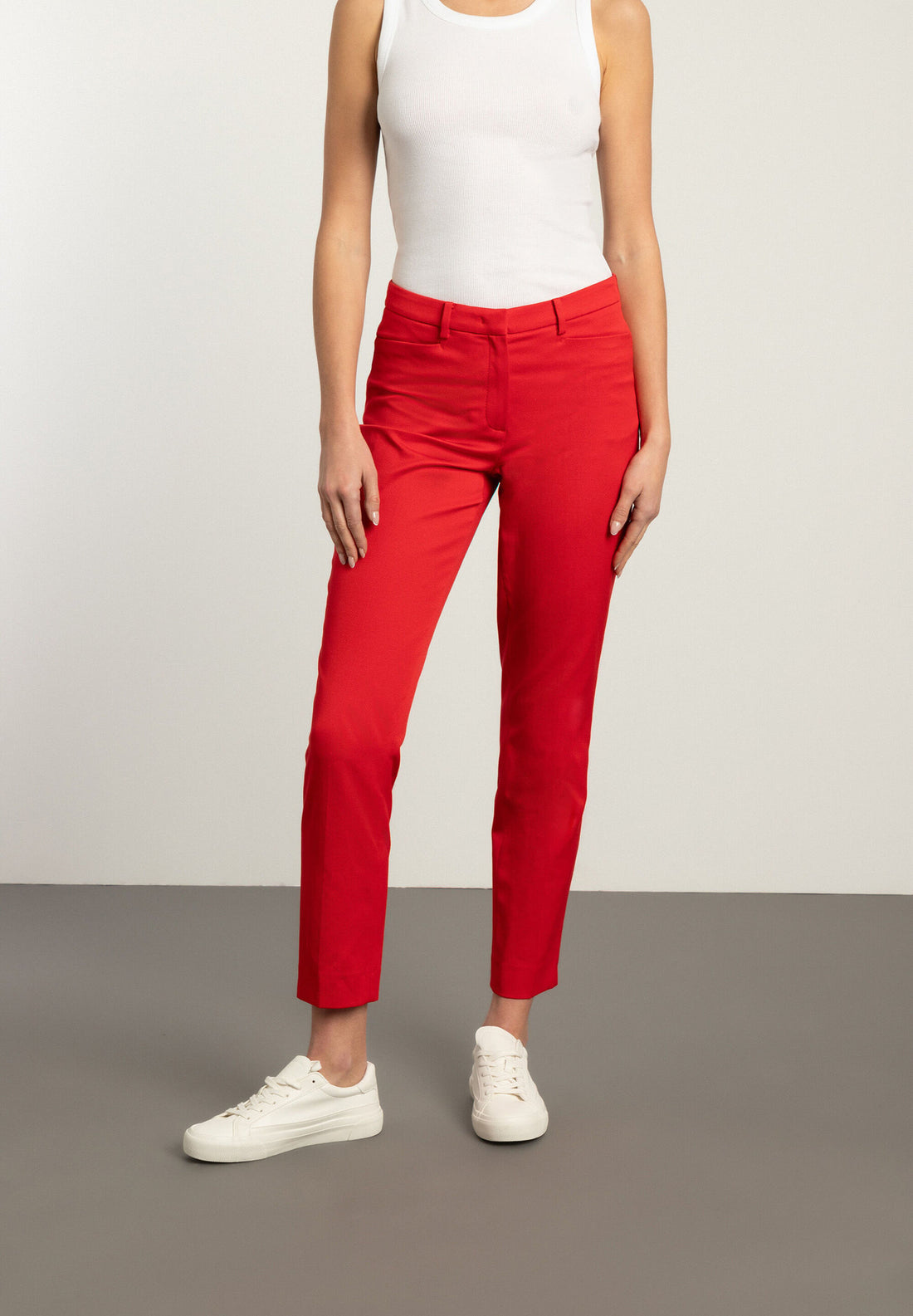Red Suit Trousers With A Fine Structure_41824568_0537_01