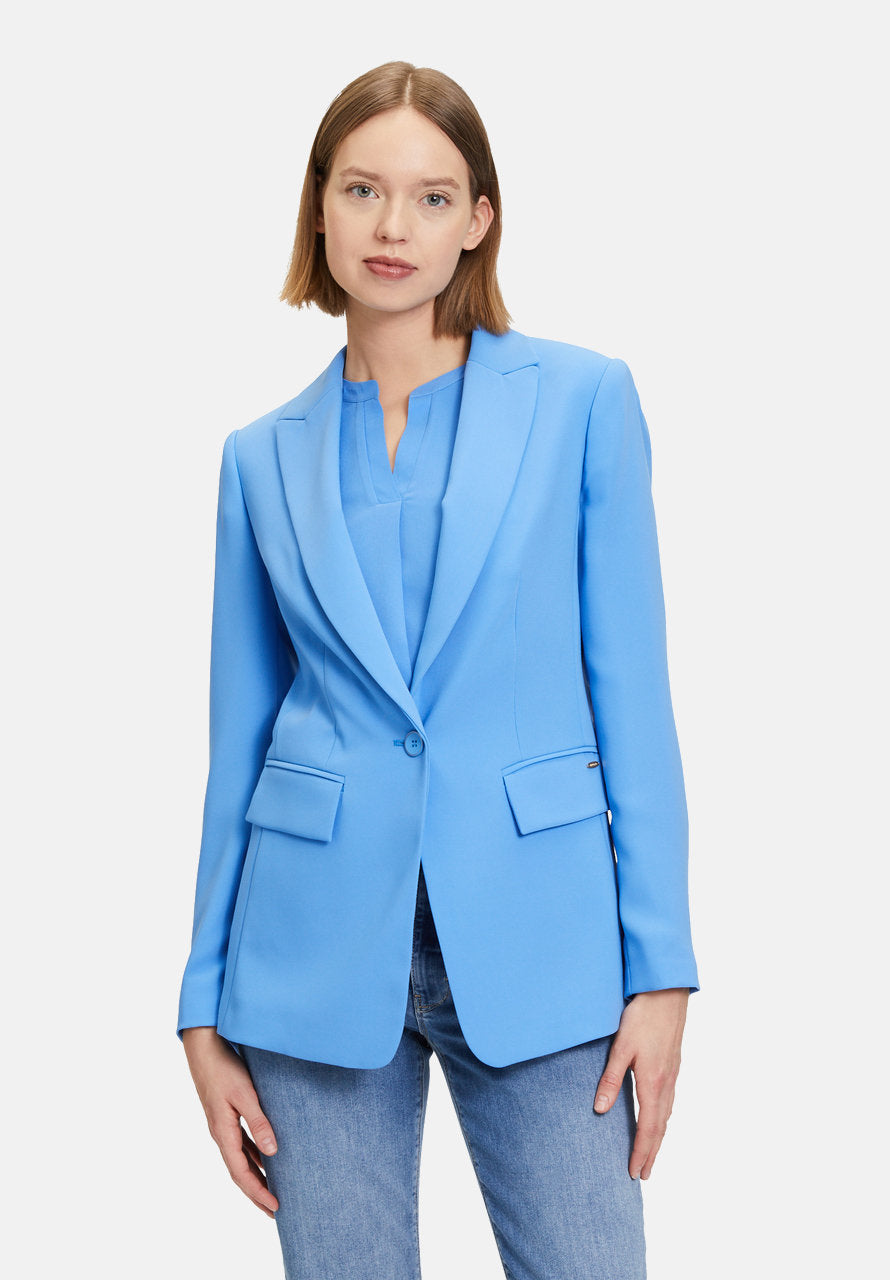 Long Blazer
With Pockets_4184-3101_8106_01