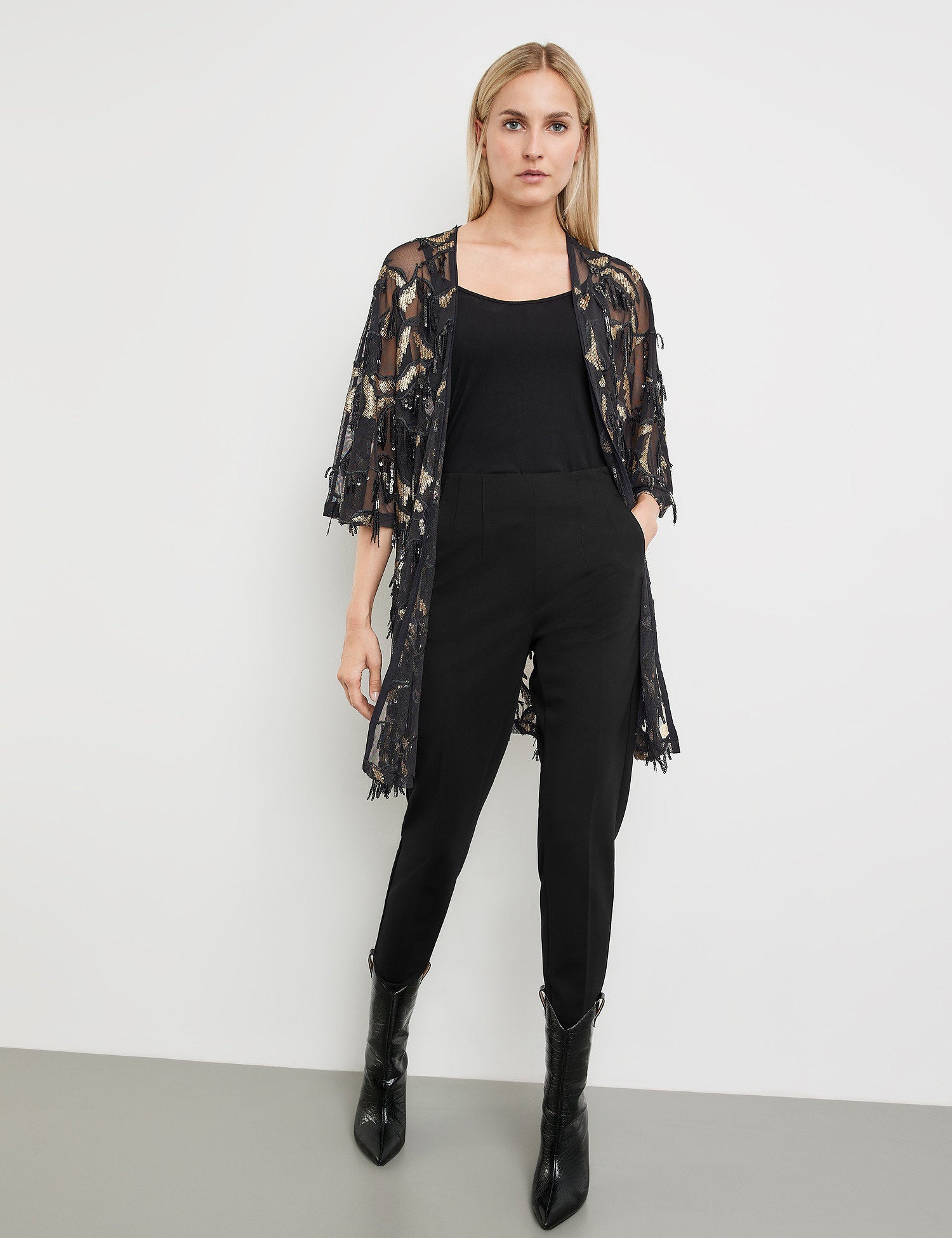 Long Jacket With Sequin Embellishment_431400-16328_1102_05