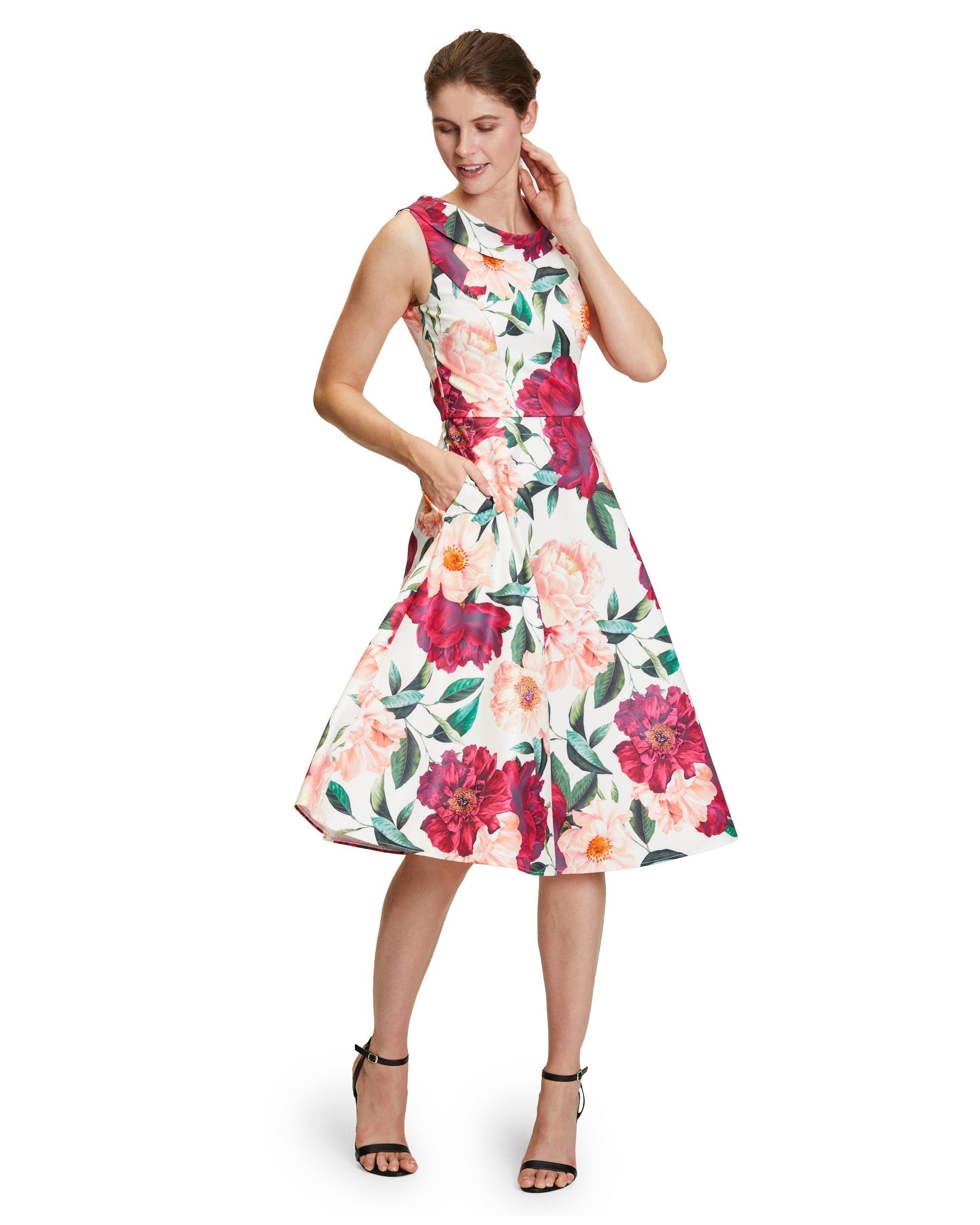 White Dress Short Without Sleeve Vera Mont