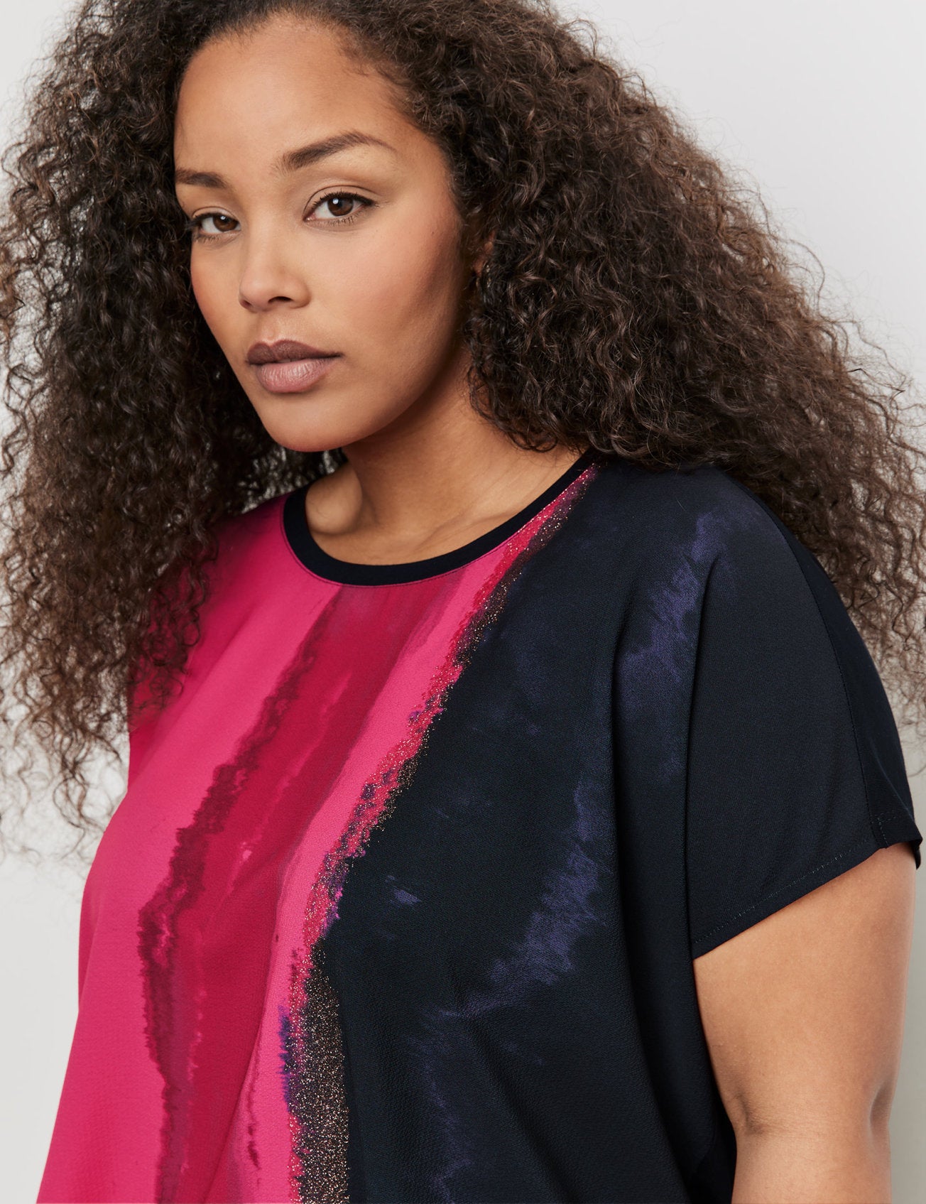 Blouse Top In A Mix Of Materials_471006-26103_3442_04