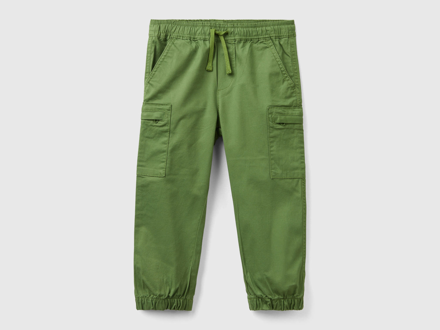 Cargo Trousers With Drawstring_4HK2GF013_2G3_01