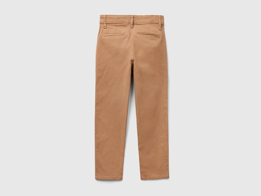 Slim Fit Chinos In Stretch Cotton_4HM6CF011_34A_02