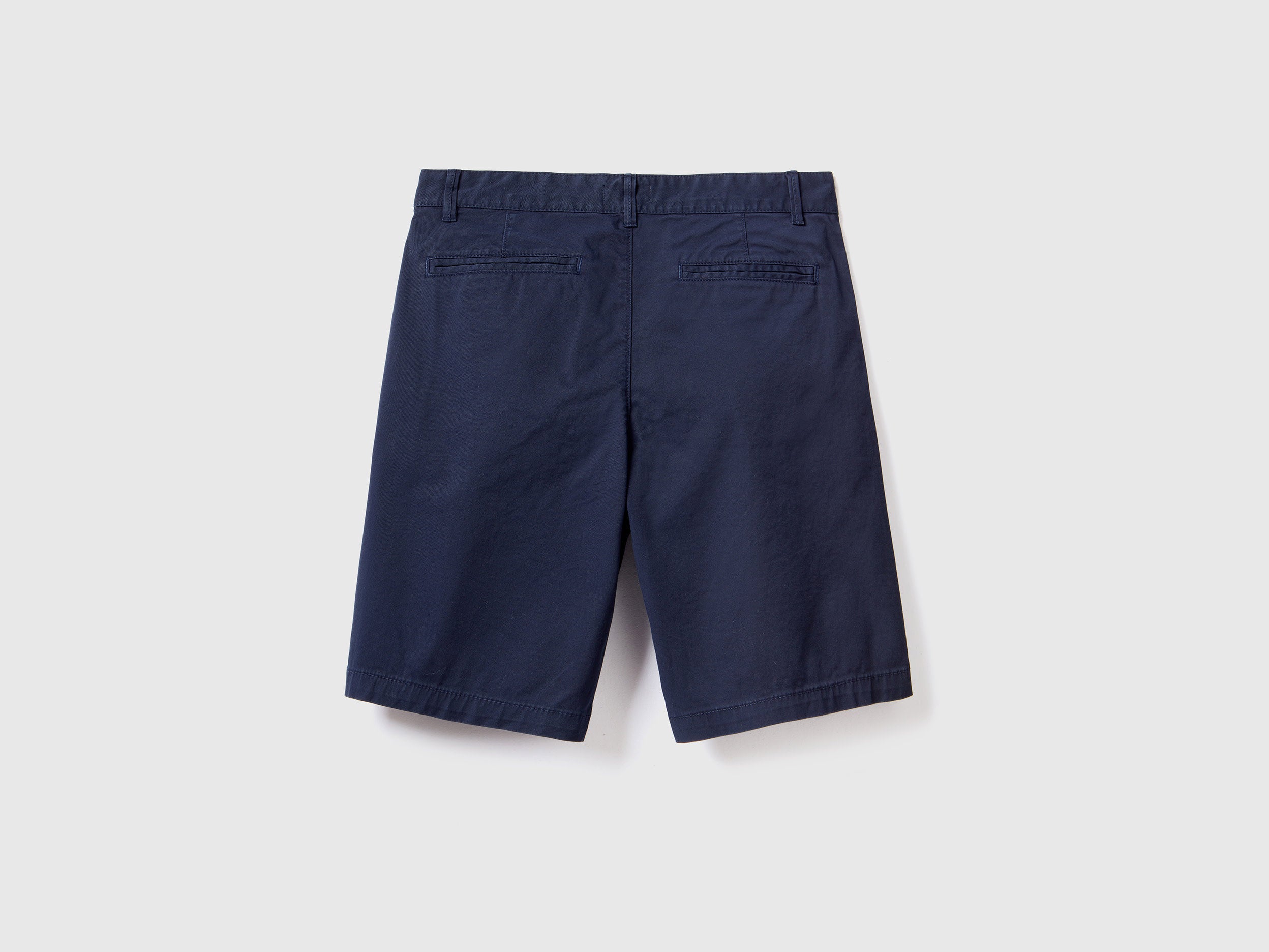 Chino Bermudas In Stretch Cotton_4UN459548_016_05