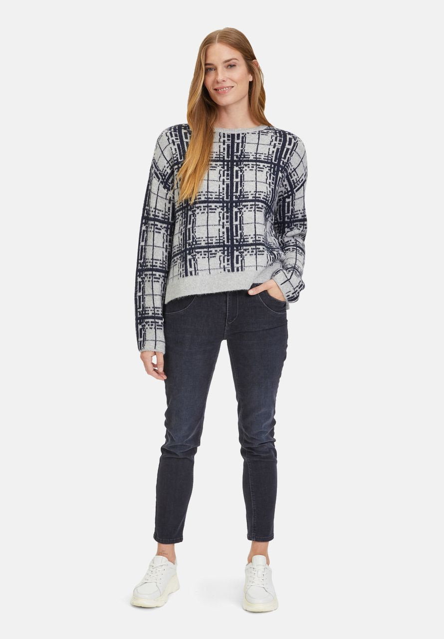 Knitted Sweater In Jacquard_5616-3097_9882_03