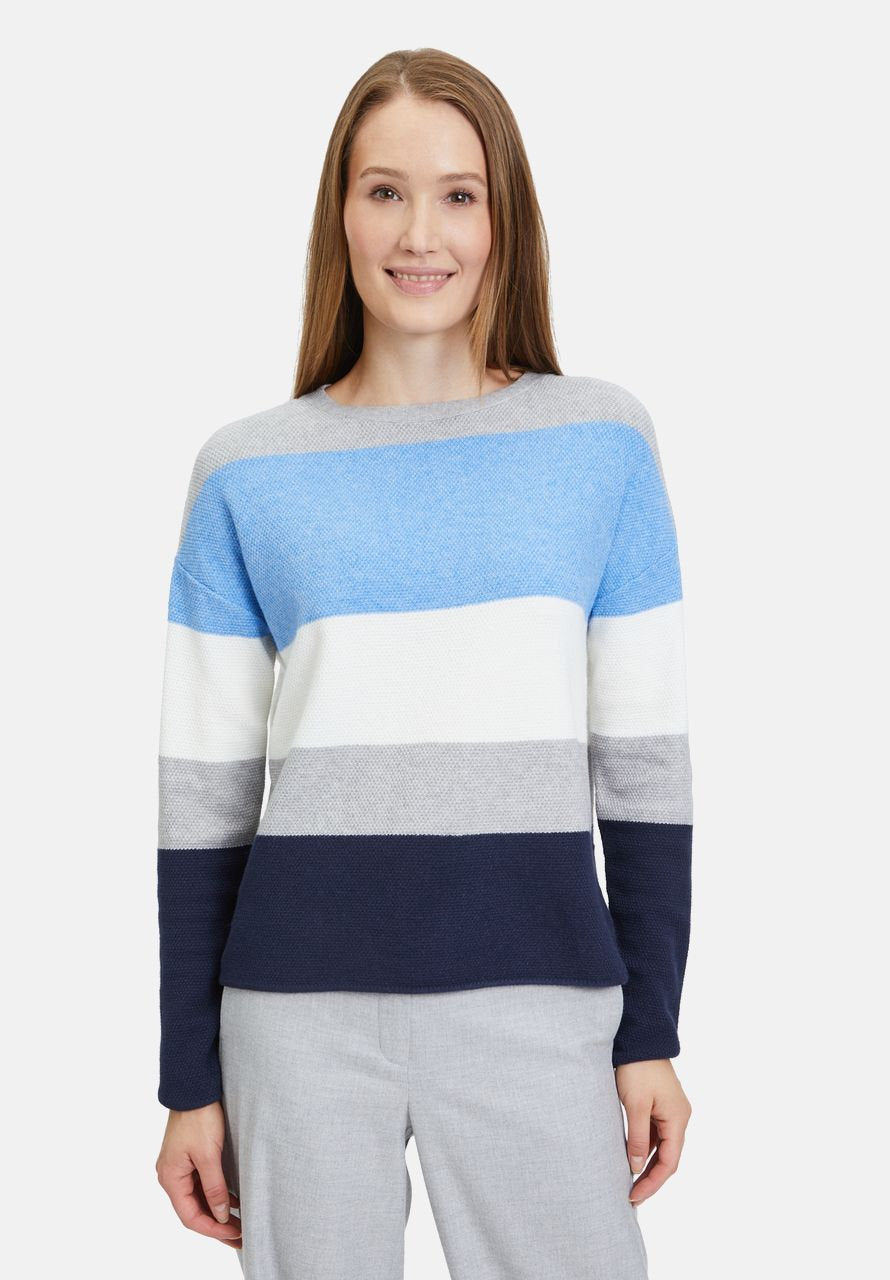 Knitted Sweater With Stripes_5634-3017_8891_01