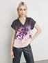 Blouse Top With A V-Neckline_571308-16100_2272_01