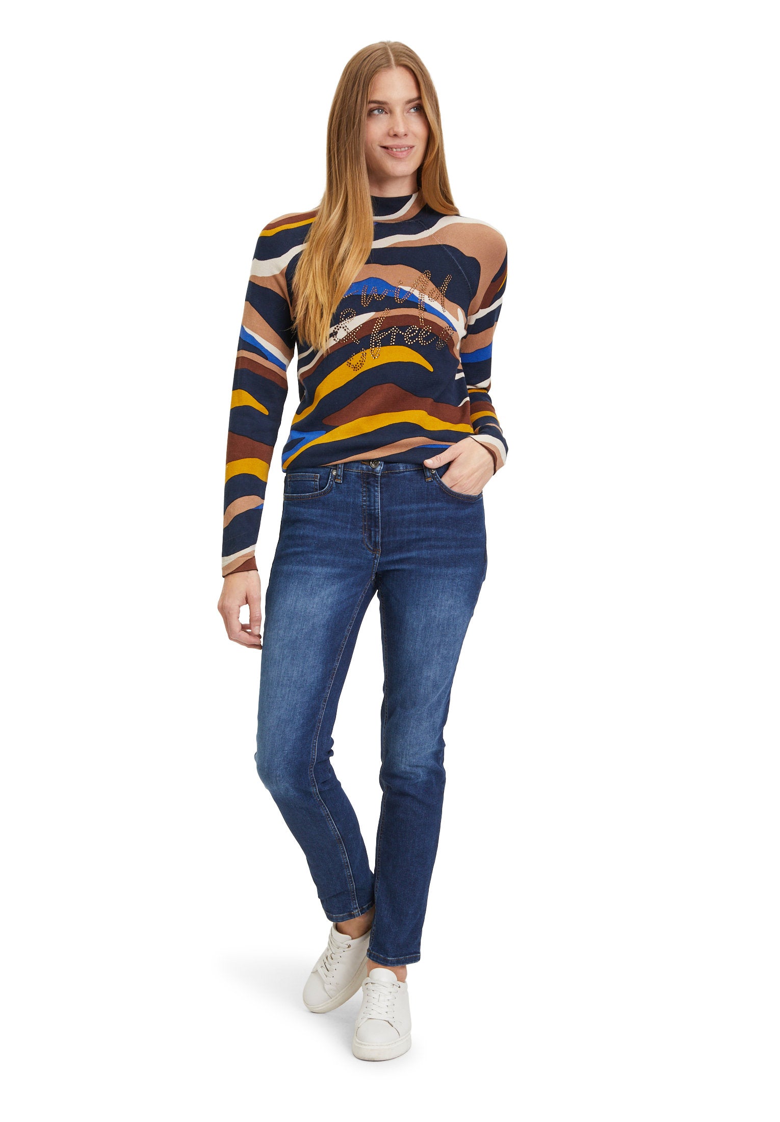 Pullover With All-Over Print_5962-2153_8821_05