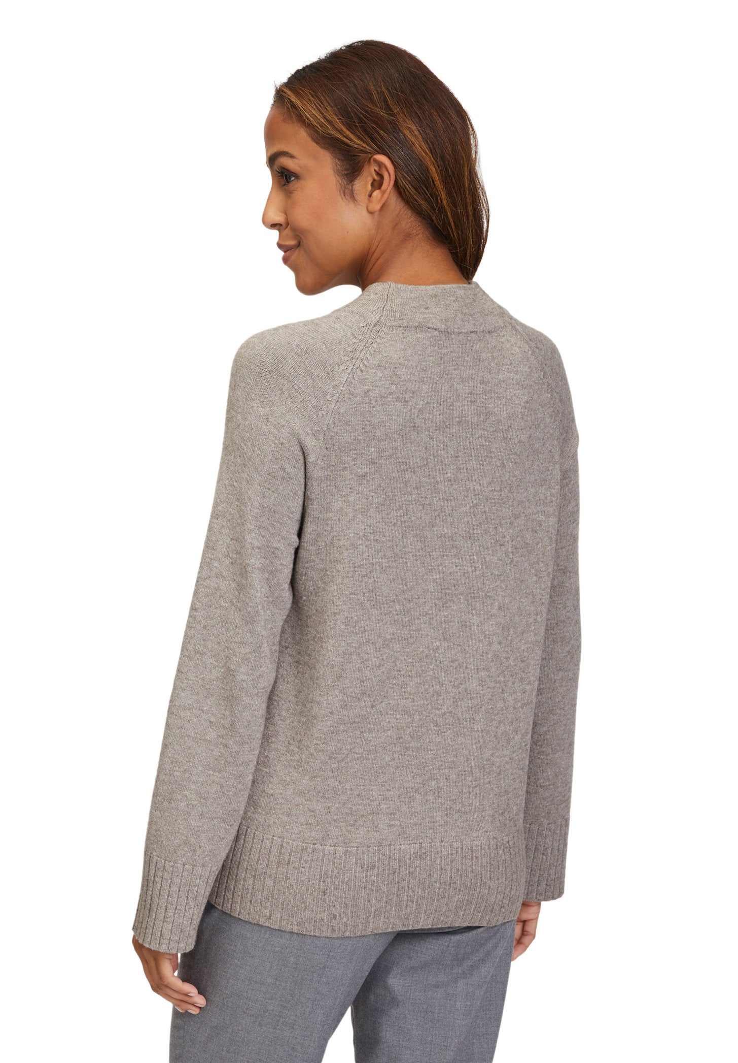 Grey Knitted Sweater_5988-1026_7717_04