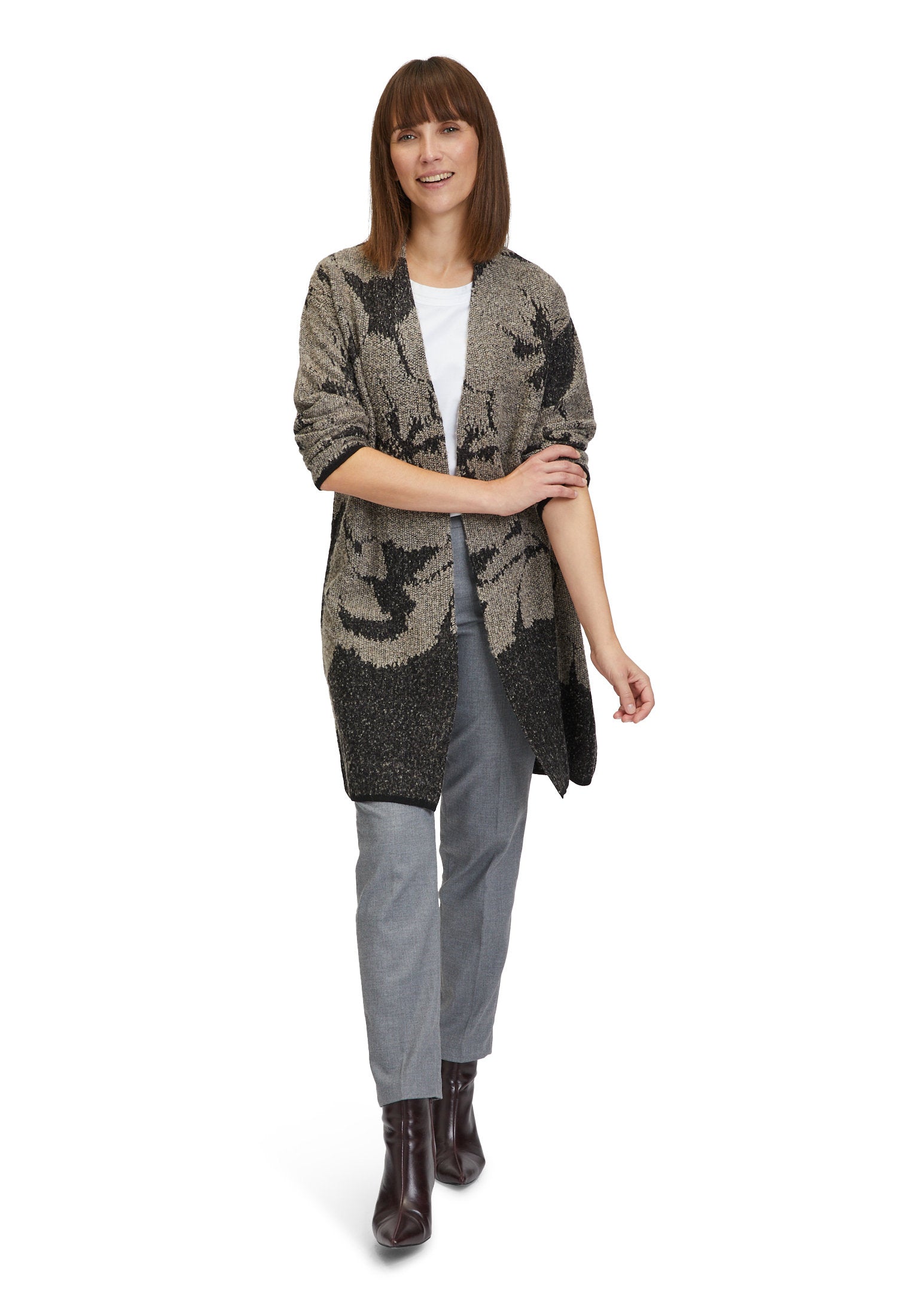 Long Cardigan With Floral Motif_5993-2223_9978_05