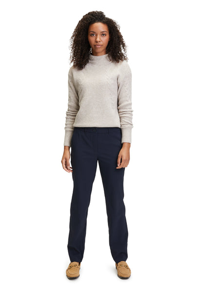 Business Trousers
With Crease_6002-1080_8345_01