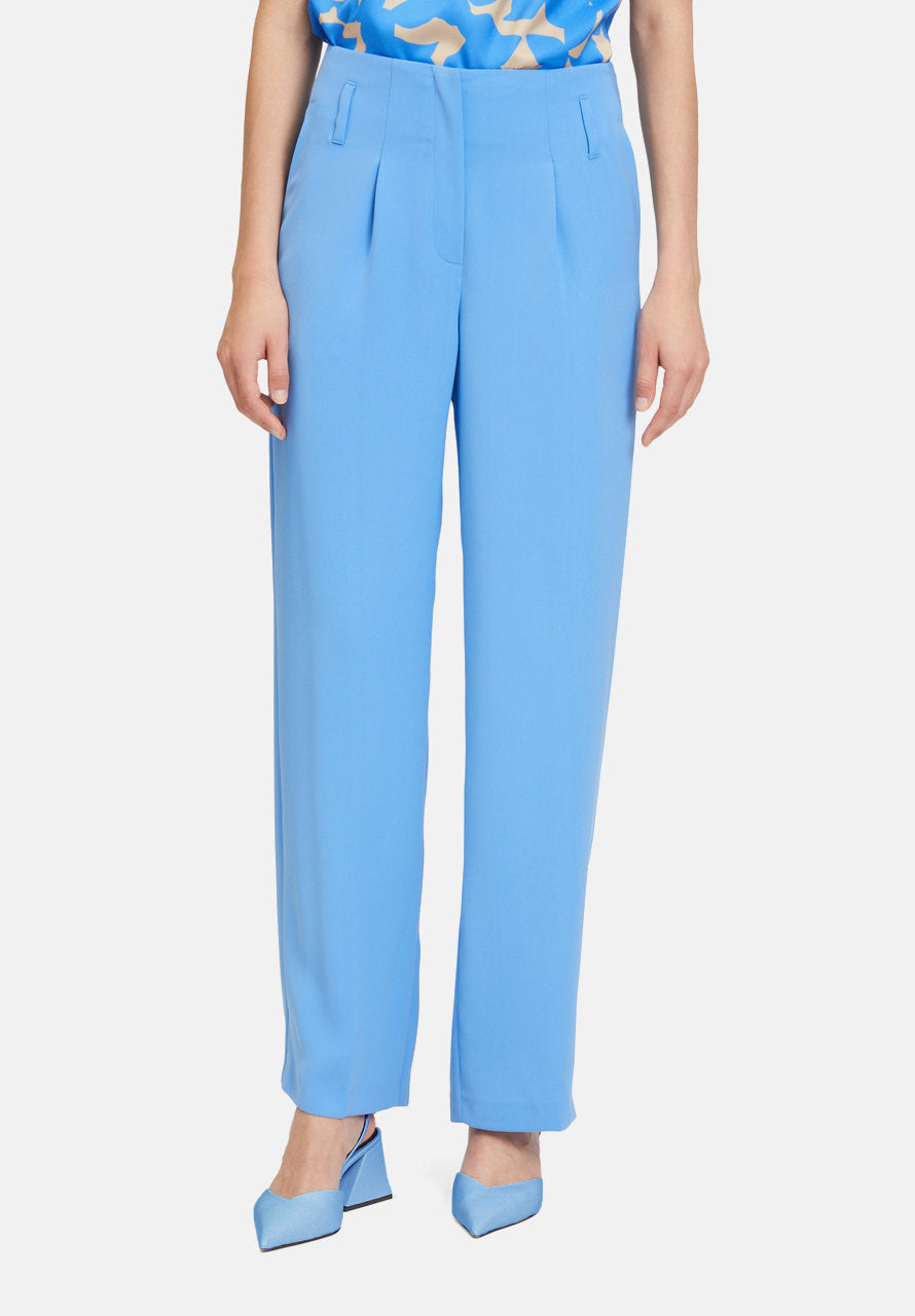 Fabric Trousers
With Pleats_6446-3101_8106_02