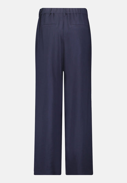 Fabric Trousers With A High Waistband_6452-3299_8543_09