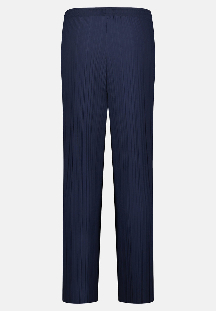 Stretch Trousers With Pleats_6470-3363_8543_07