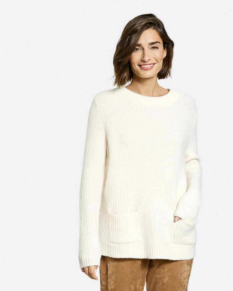 White Pullover