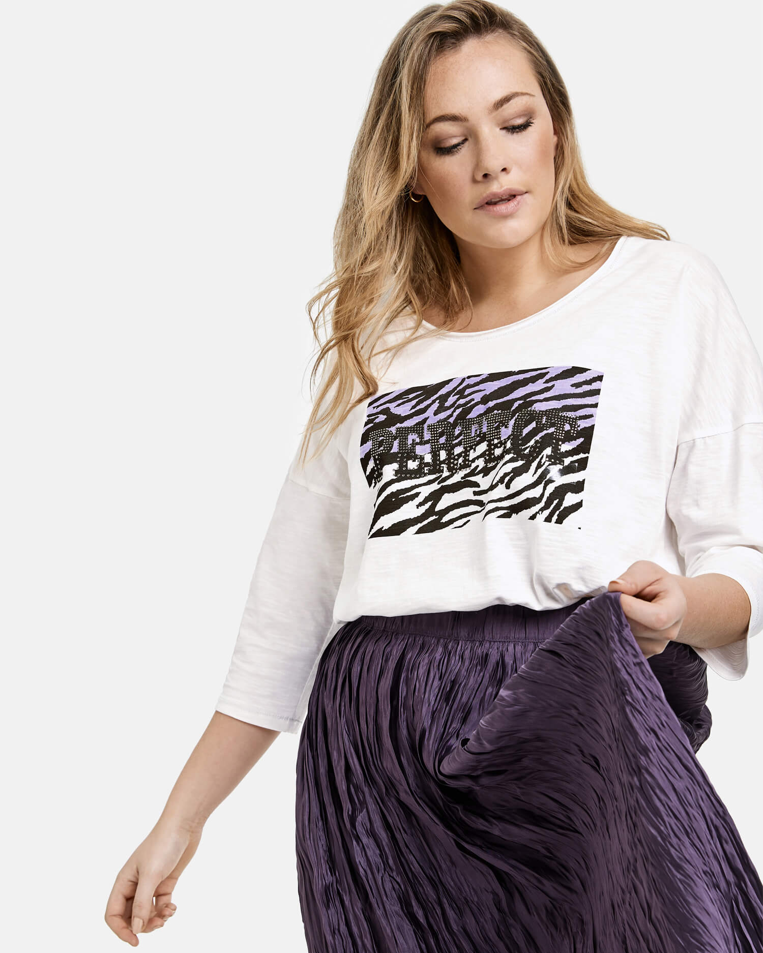 White T-Shirt 3/4-Sleeve Roundneck Samoon