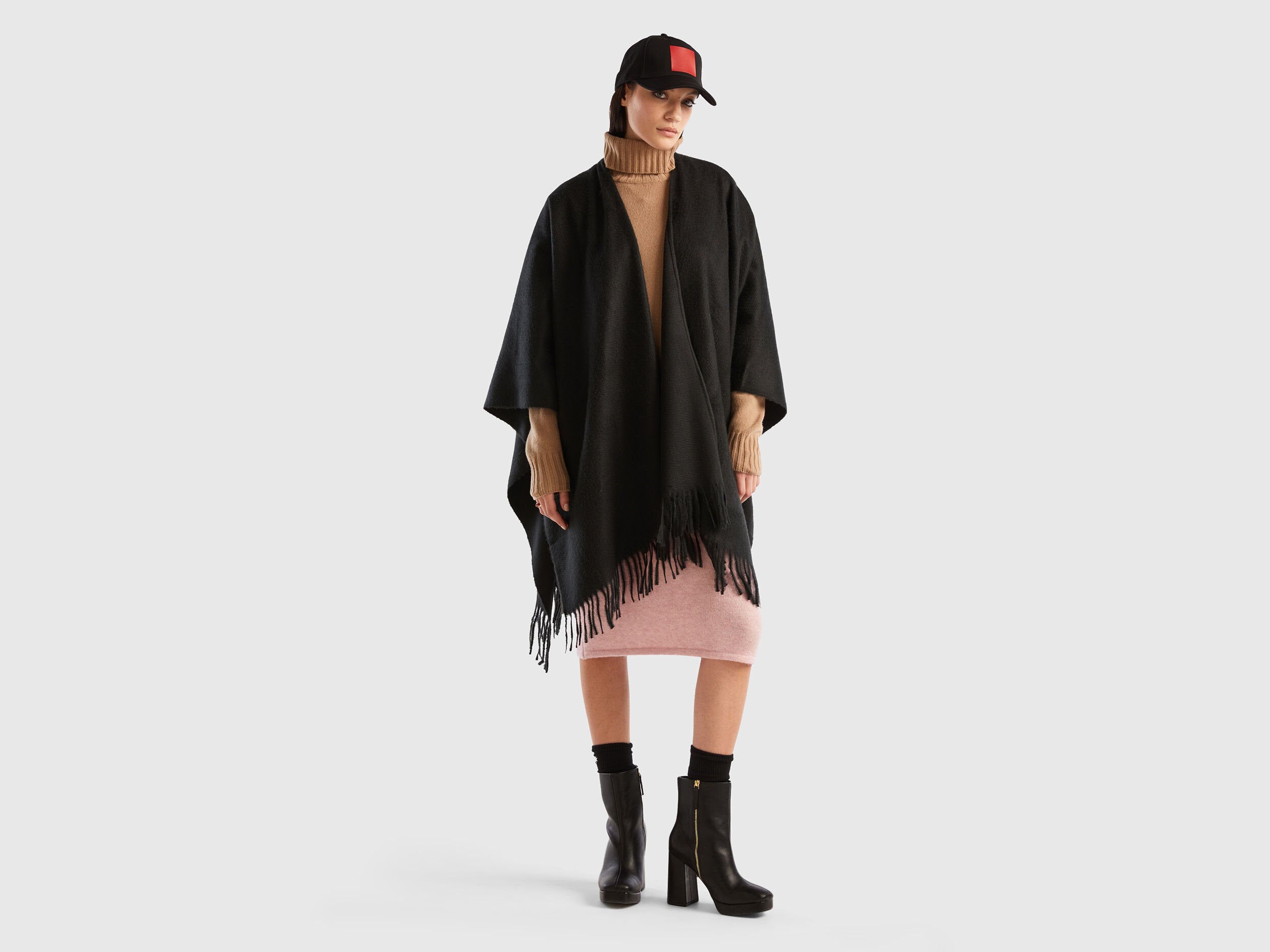 Dark Gray Cape With Fringe_6GZVDU00Z_903_03