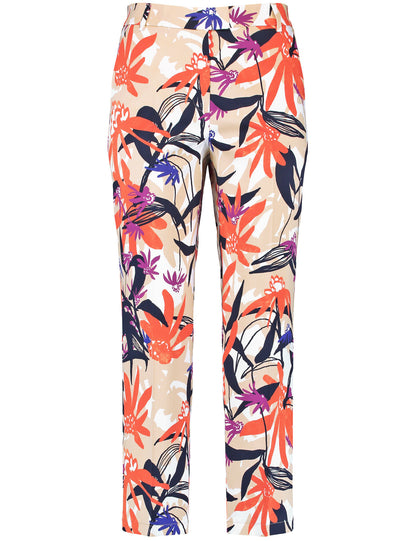 7/8-Length Trousers With A Floral Pattern