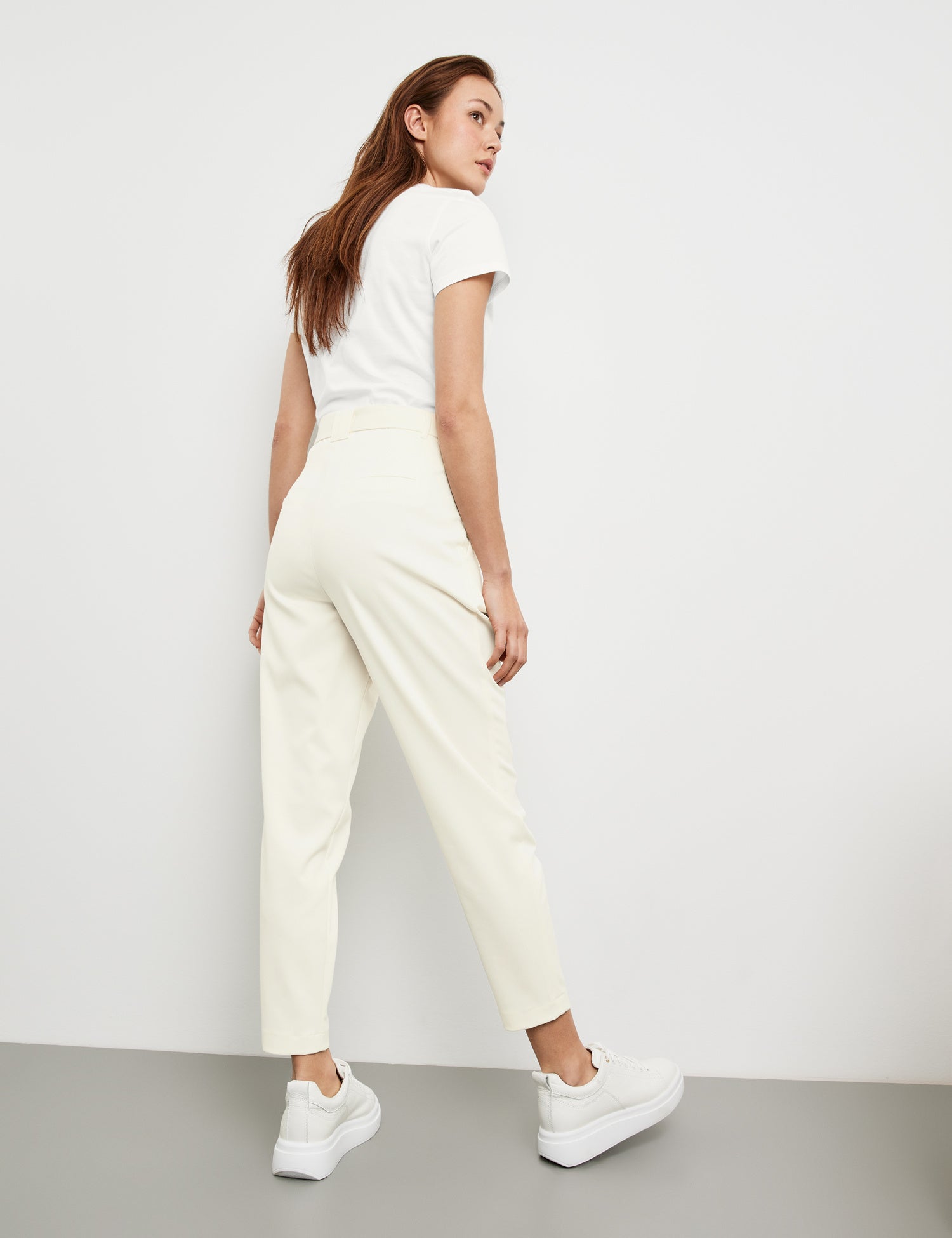 7/8-Length Trousers With A Tie-Around Belt, Slim Fit