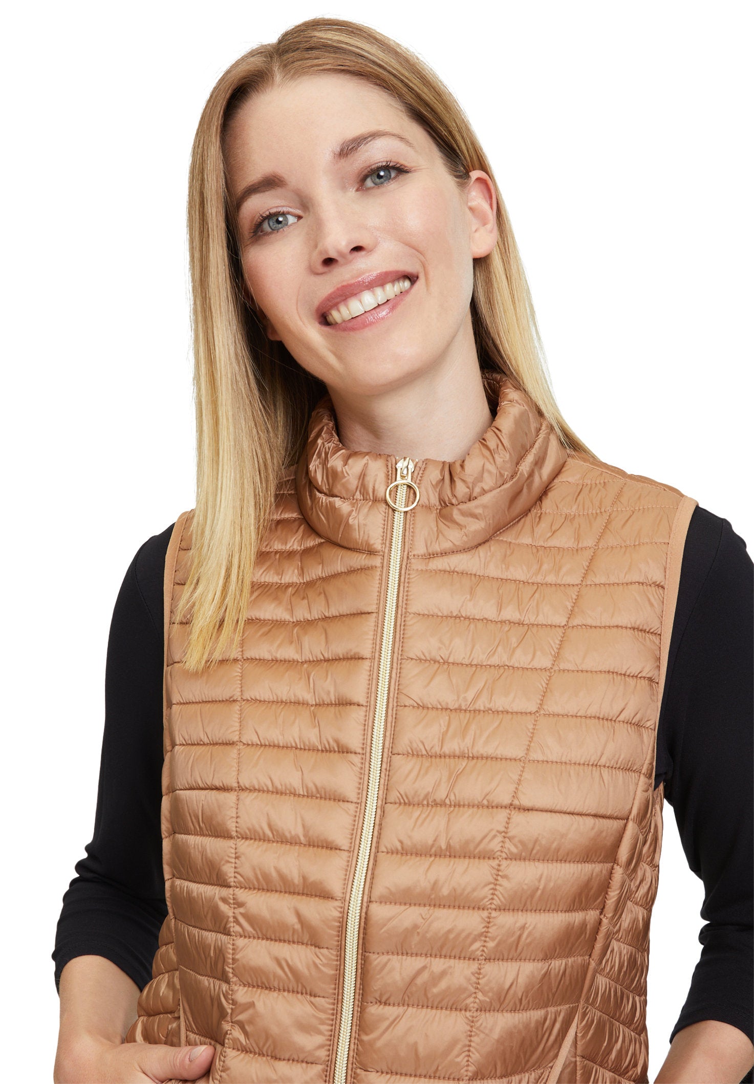 Sleeveless Puffer Vest_7195-1902_7030_06