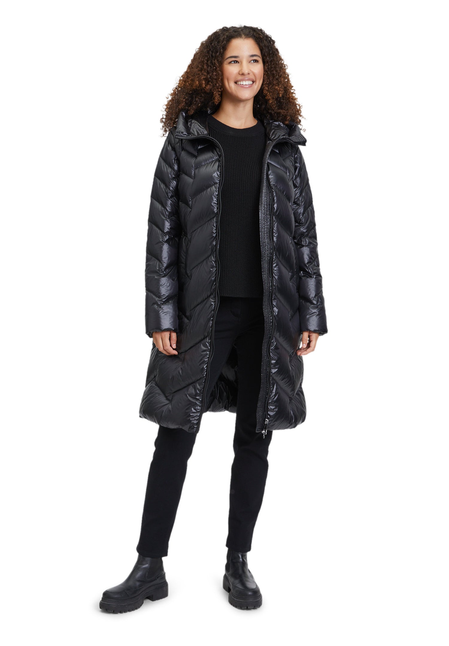 Black Puffer Jacket With Detachable Sleeves_7513-1548_9045_05