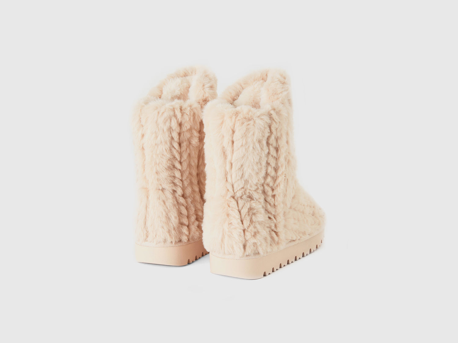 Faux Fur Boots_81DCUD023_6R2_03