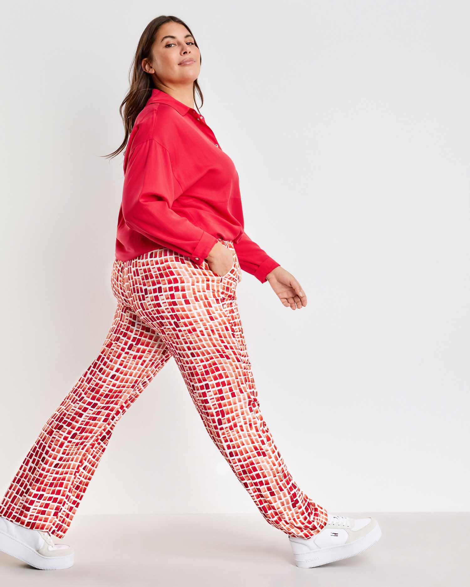 Red Trouser Samoon