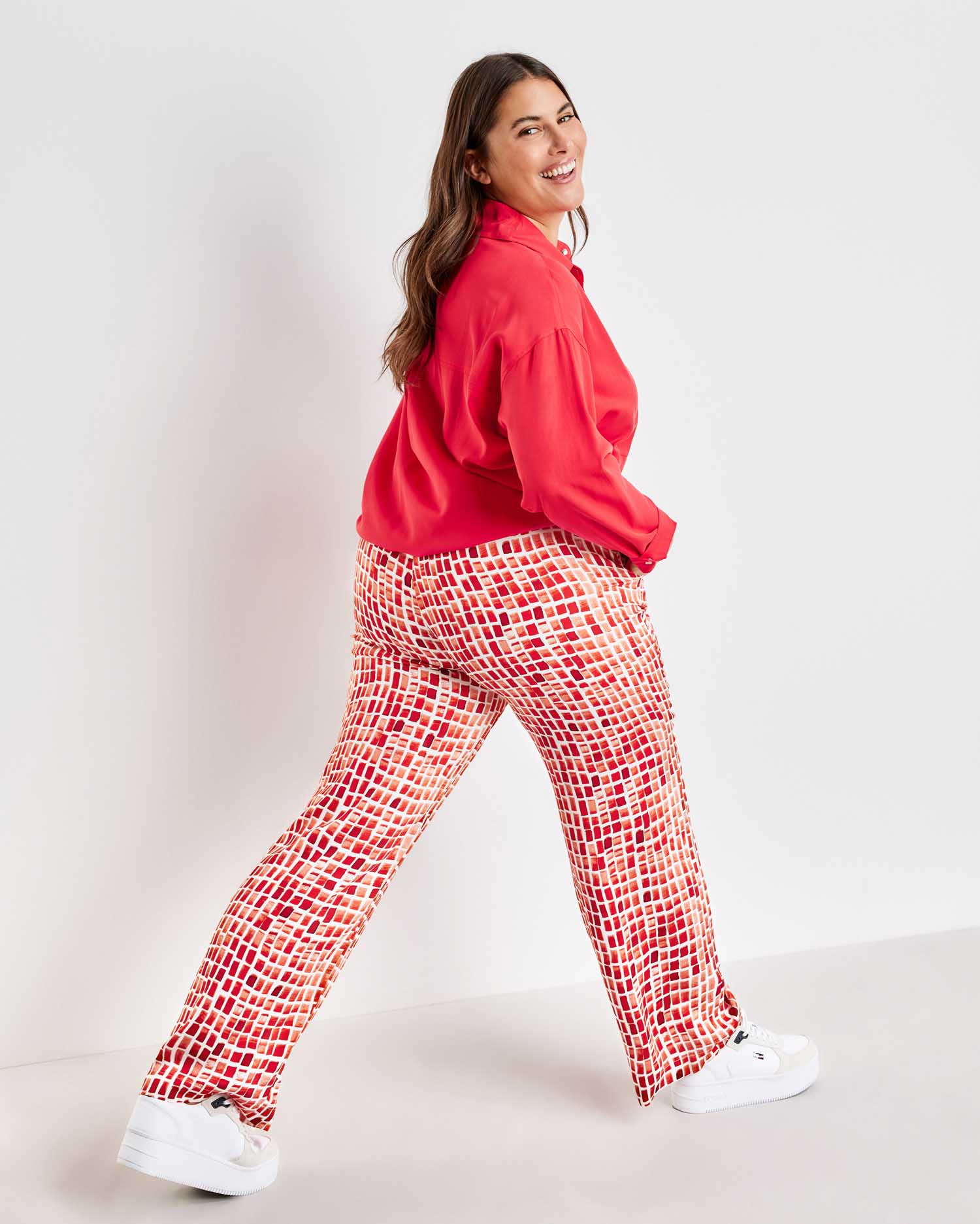 Red Trouser Samoon
