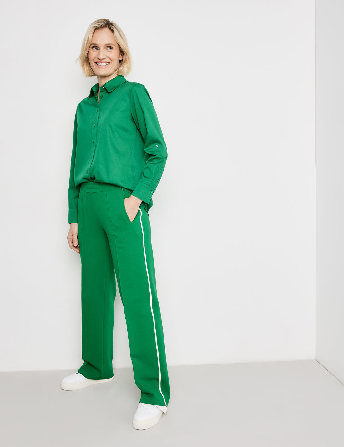Wide-Leg Jersey Trousers With Contrasting Stripes