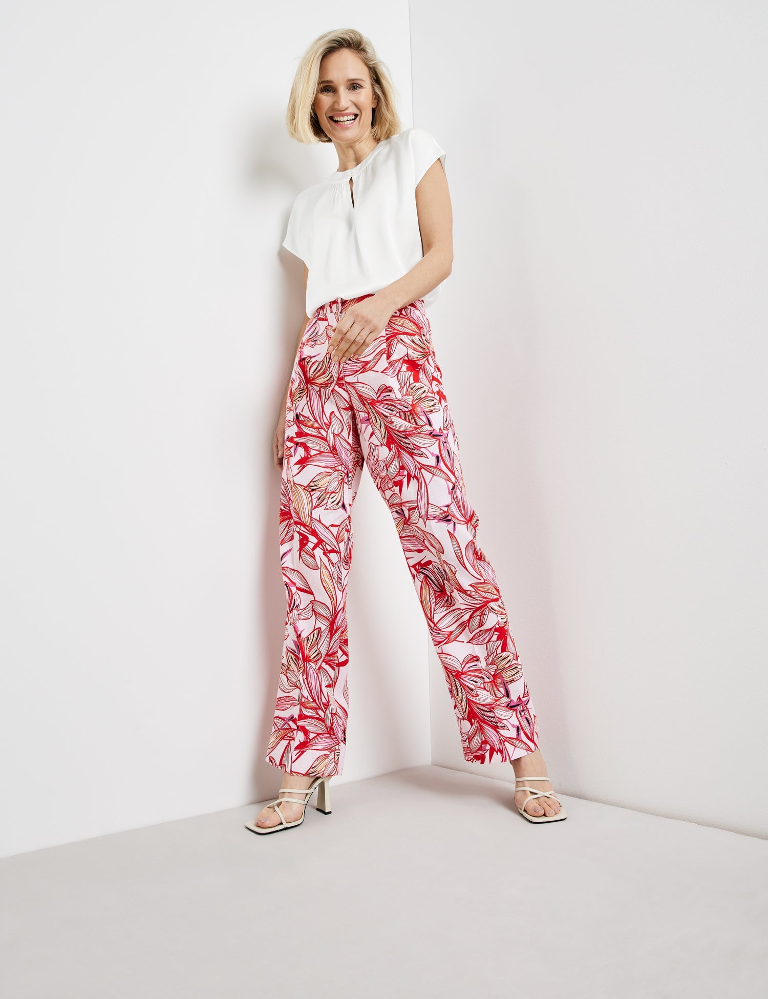 Patterned Linen Trousers With A Wide Leg Gerry Weber
