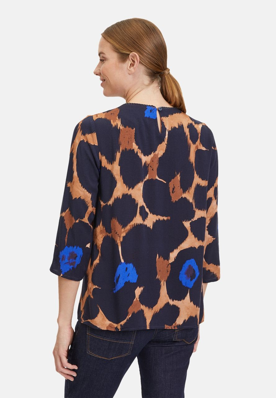3/4 Sleeve Blouse With All Over Print_8620-2212_8877_03