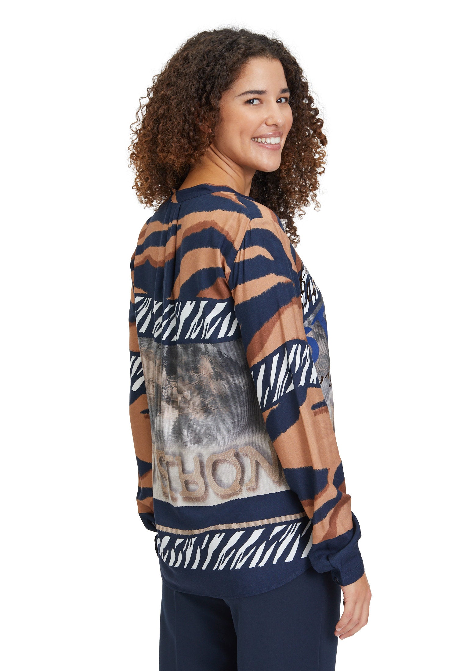 Blouse With All-Over Print _8633-2001_8881_04