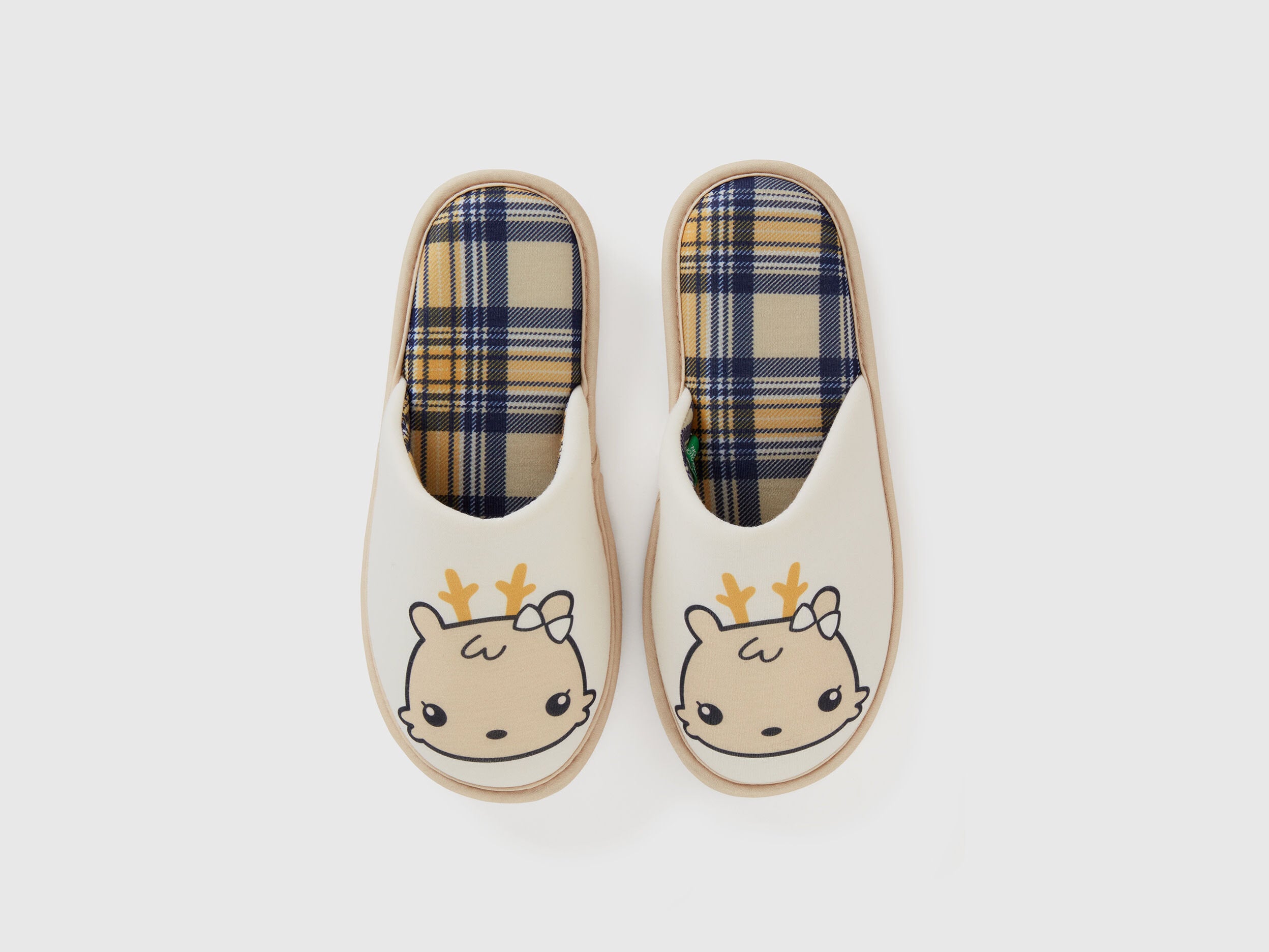 Fabric Mascot Slippers_8G5M0D00V_901_04