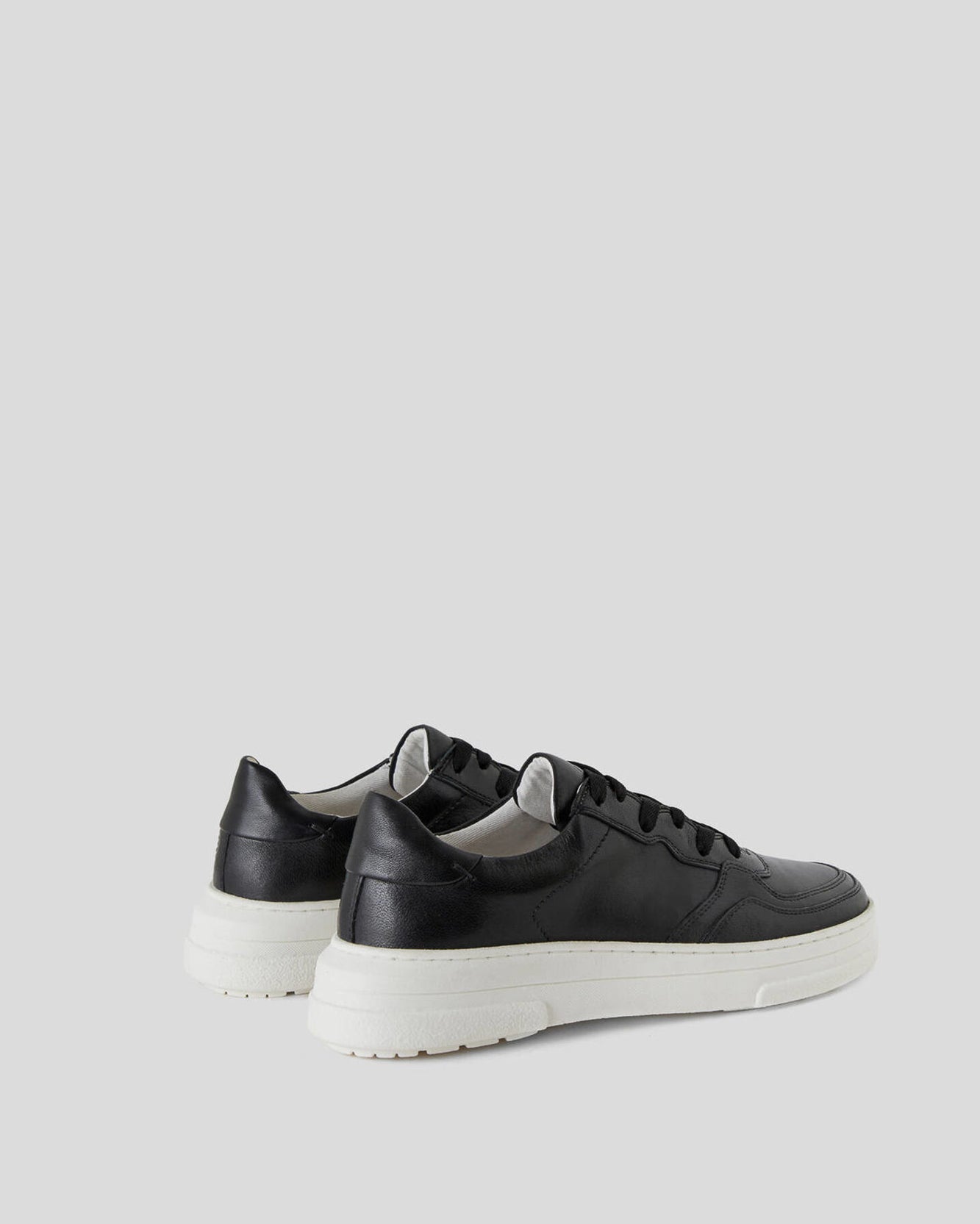 Black Shoes Benetton