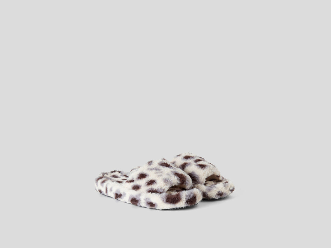 Patterned Slippers