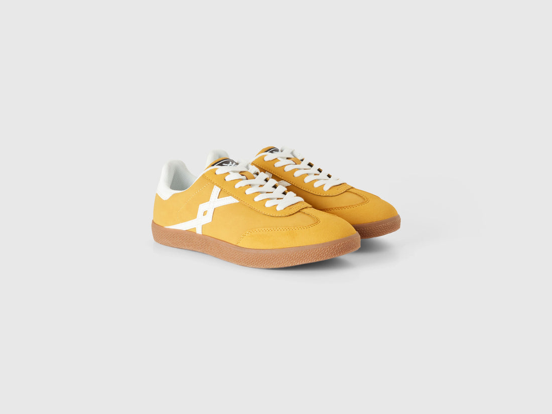 Mustard Yellow Low Top Sneakers_8H6DUD01T_6D6_02