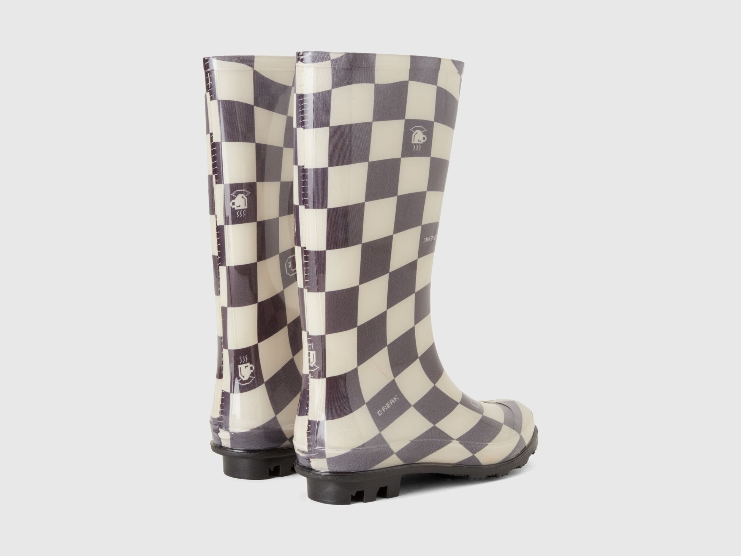 Patterned Rainboots_8KD8CD00W_700_03