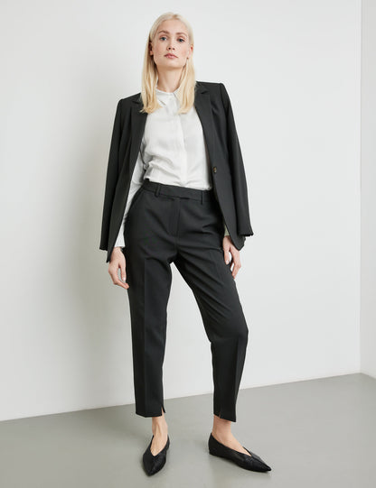 7/8-Length Pressed Pleat Trousers In A Slim Fit_920973-19899_1100_06