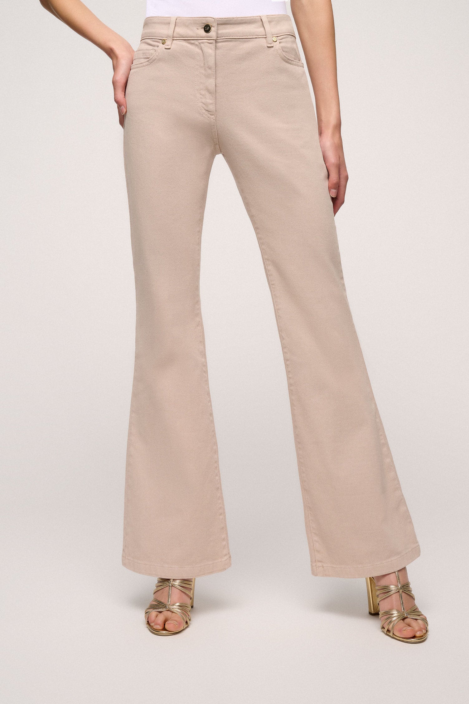 Acconto Flared Jeans_ACCONTO_1196_01