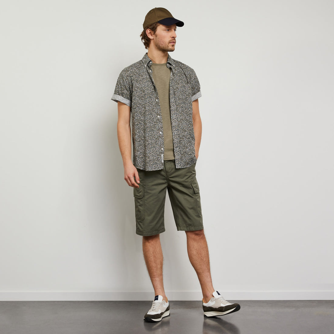 Plain Khaki Short-Sleeved T-Shirt