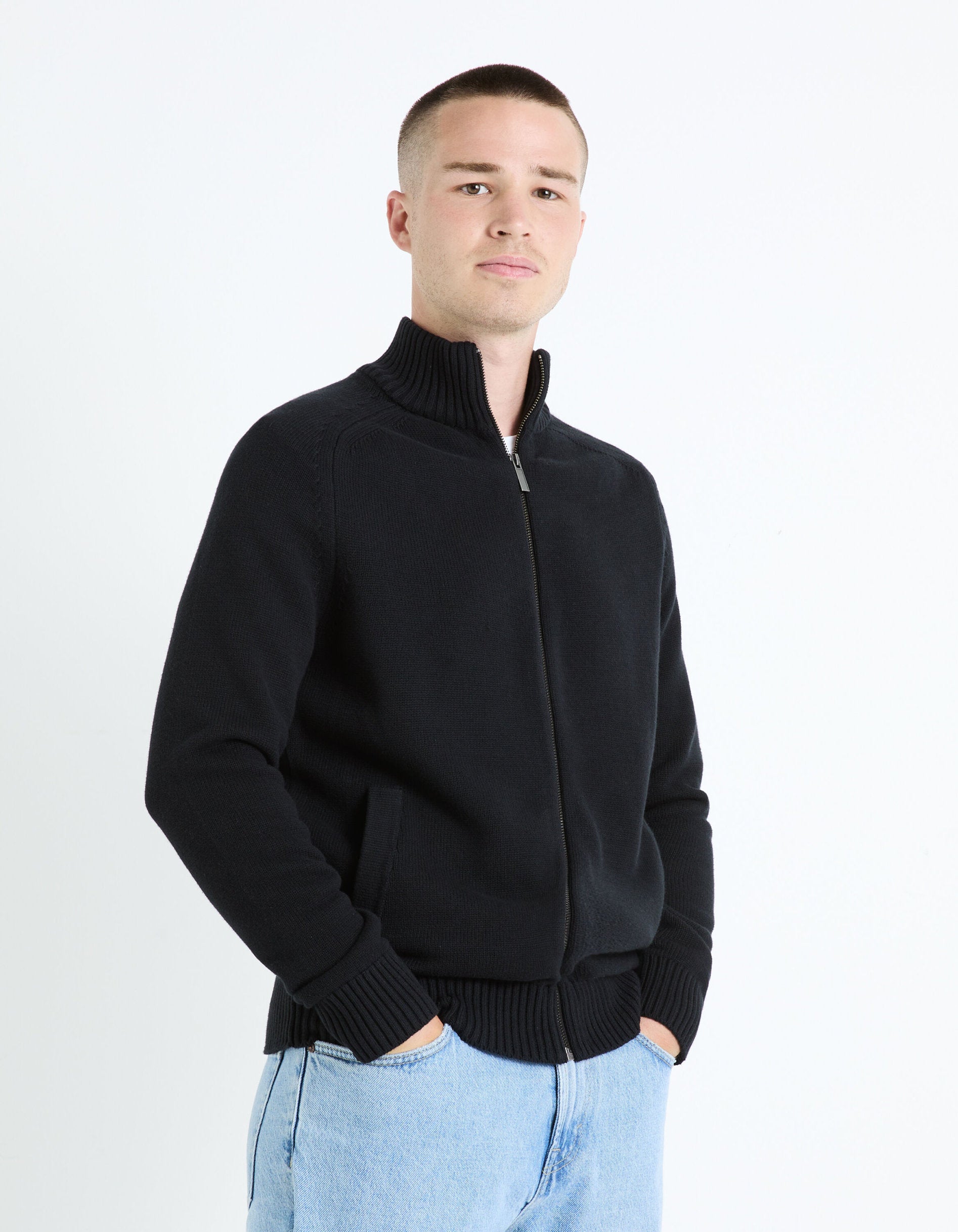 100% Cotton Zip-Up Cardigan - Black_FEBAZIPPER_BLACK_01