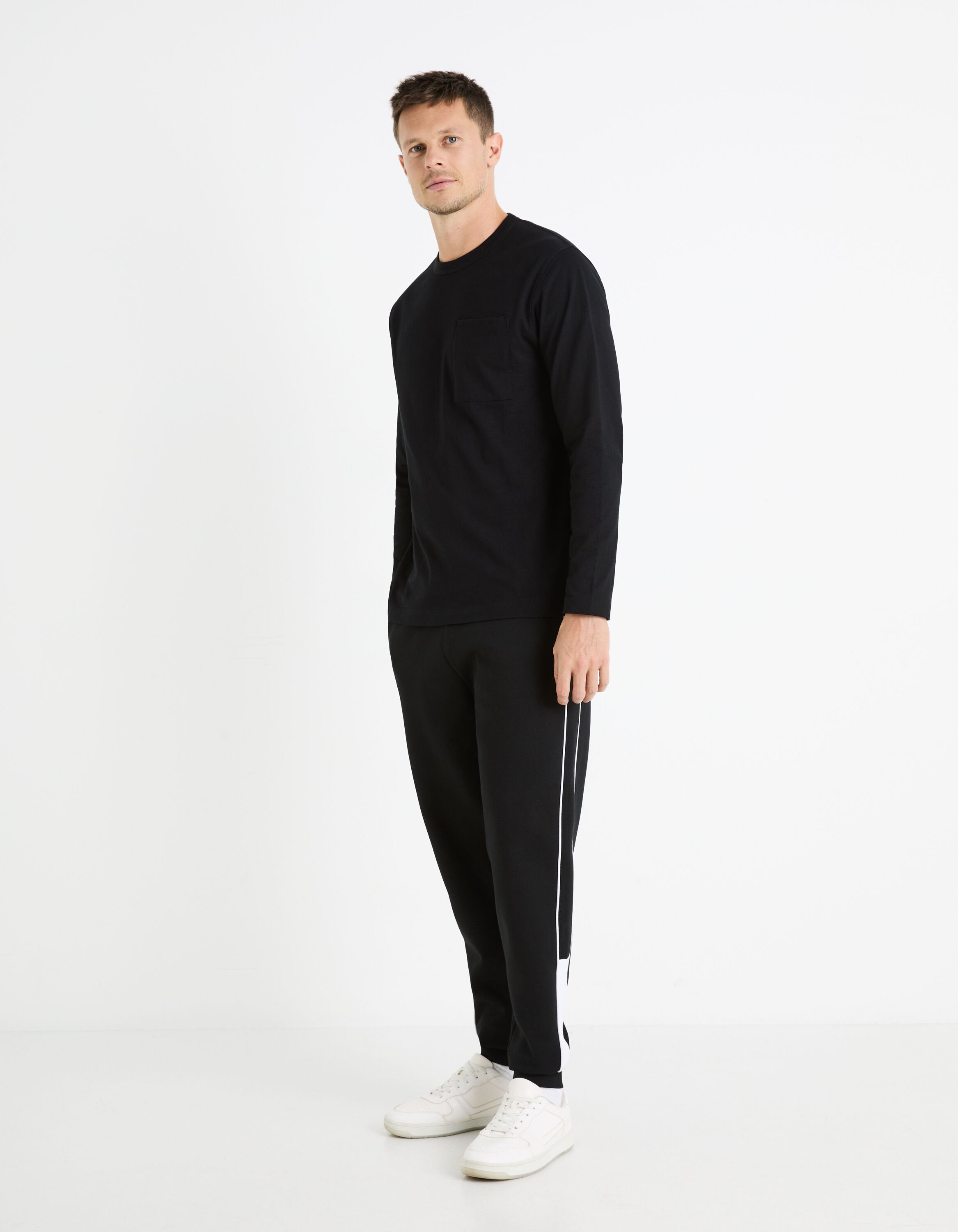 Jogging Pants_FOFADA_BLACK_02