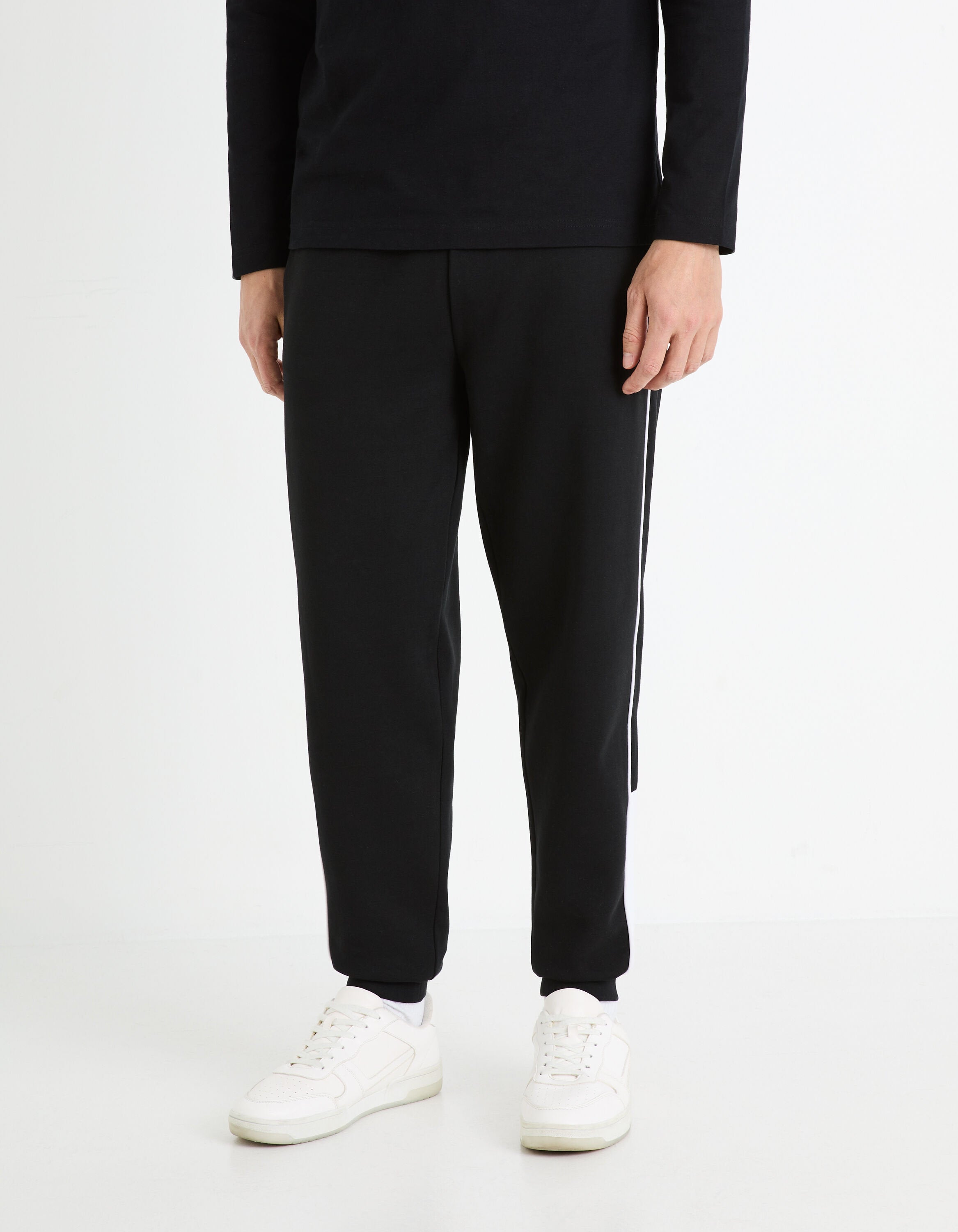 Jogging Pants_FOFADA_BLACK_03