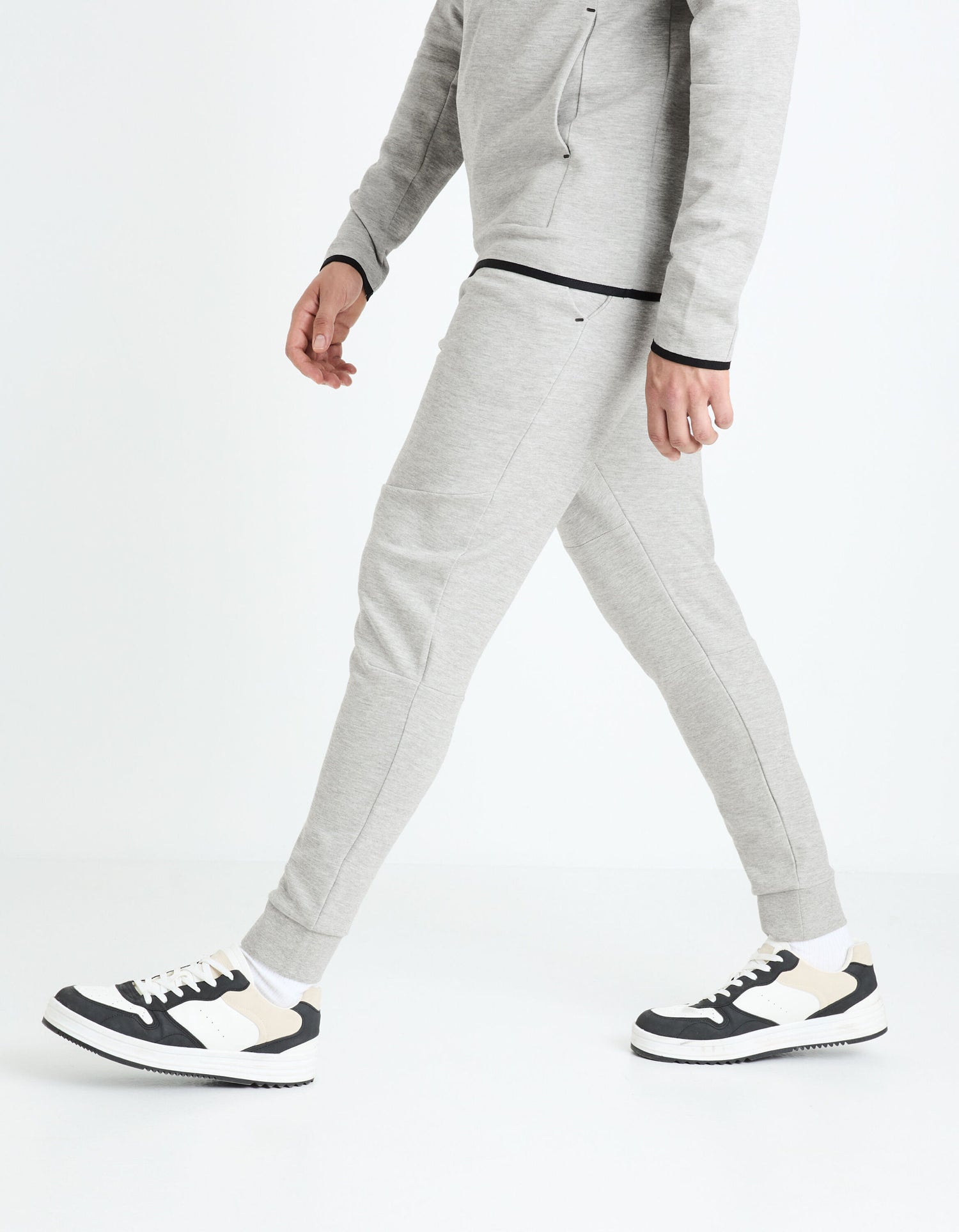 Skinny Joggers_FONEWYOKE_GREY_05